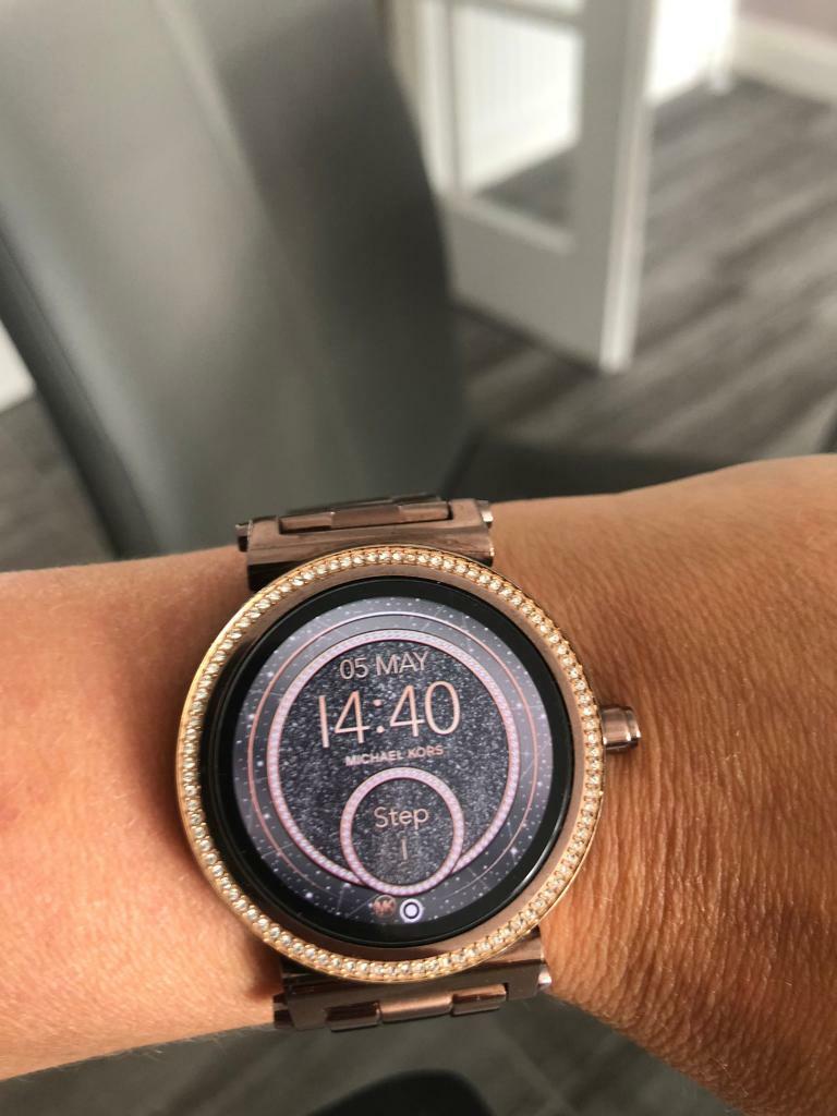 michael kors smartwatch mkt5030
